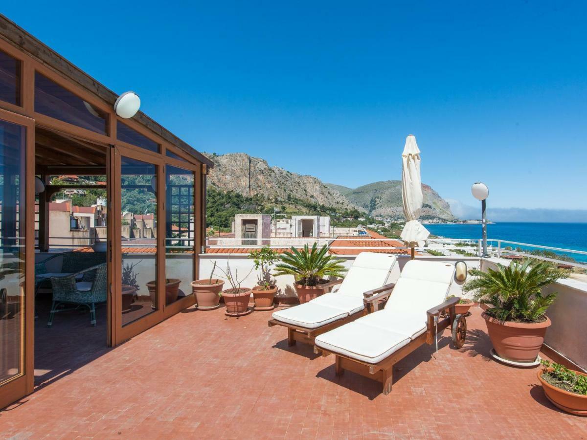 Casa Con Terrazza Sul Mare All'Addaura Palermo Exterior photo
