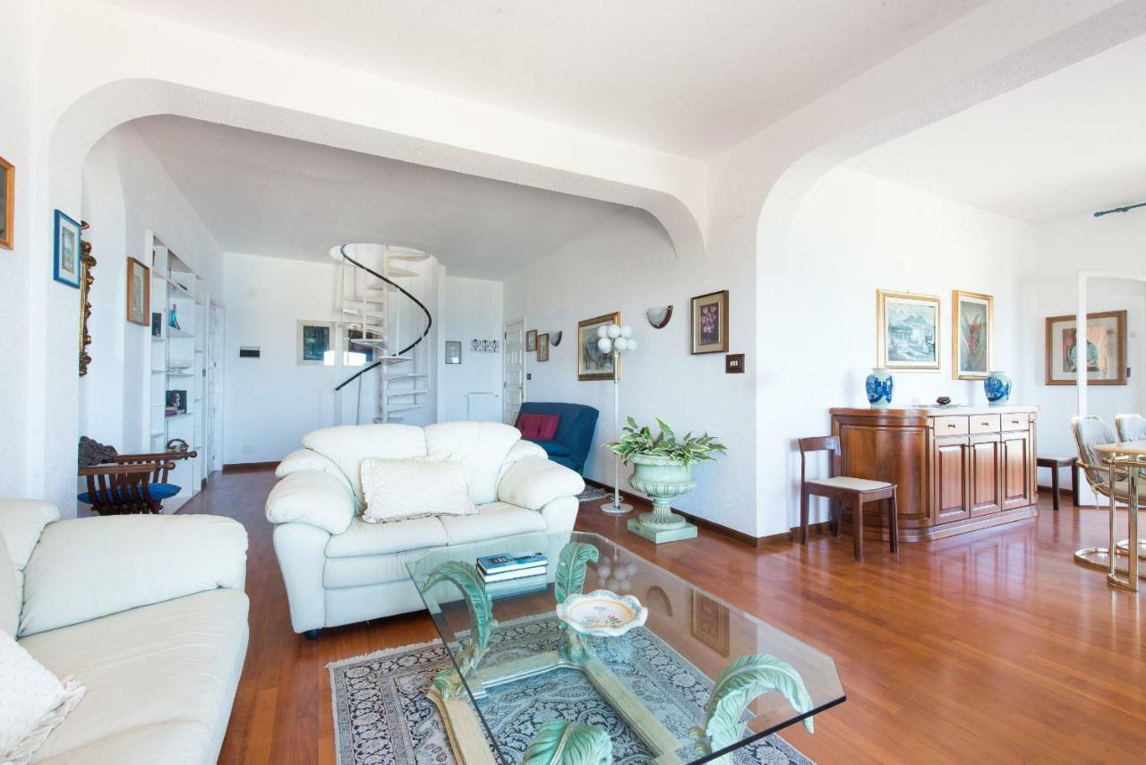 Casa Con Terrazza Sul Mare All'Addaura Palermo Exterior photo