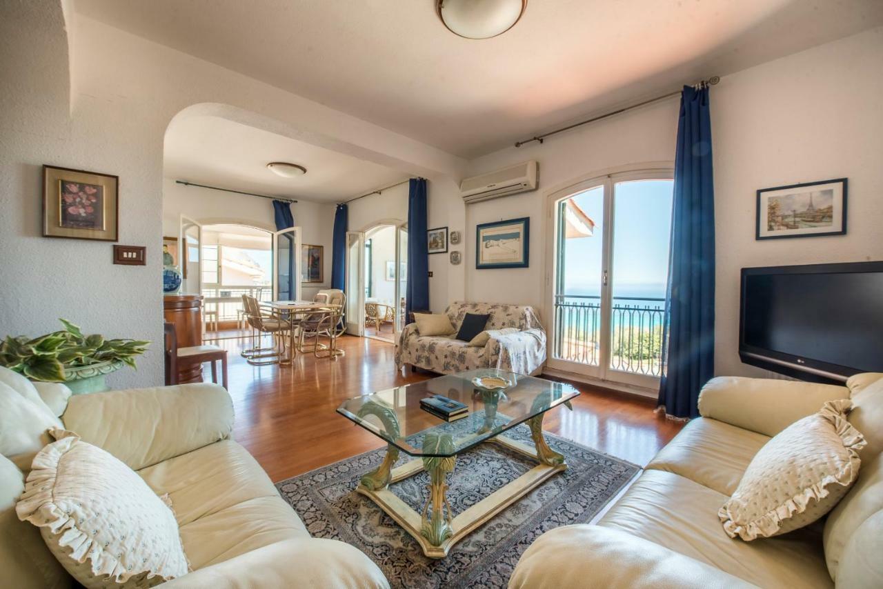 Casa Con Terrazza Sul Mare All'Addaura Palermo Exterior photo